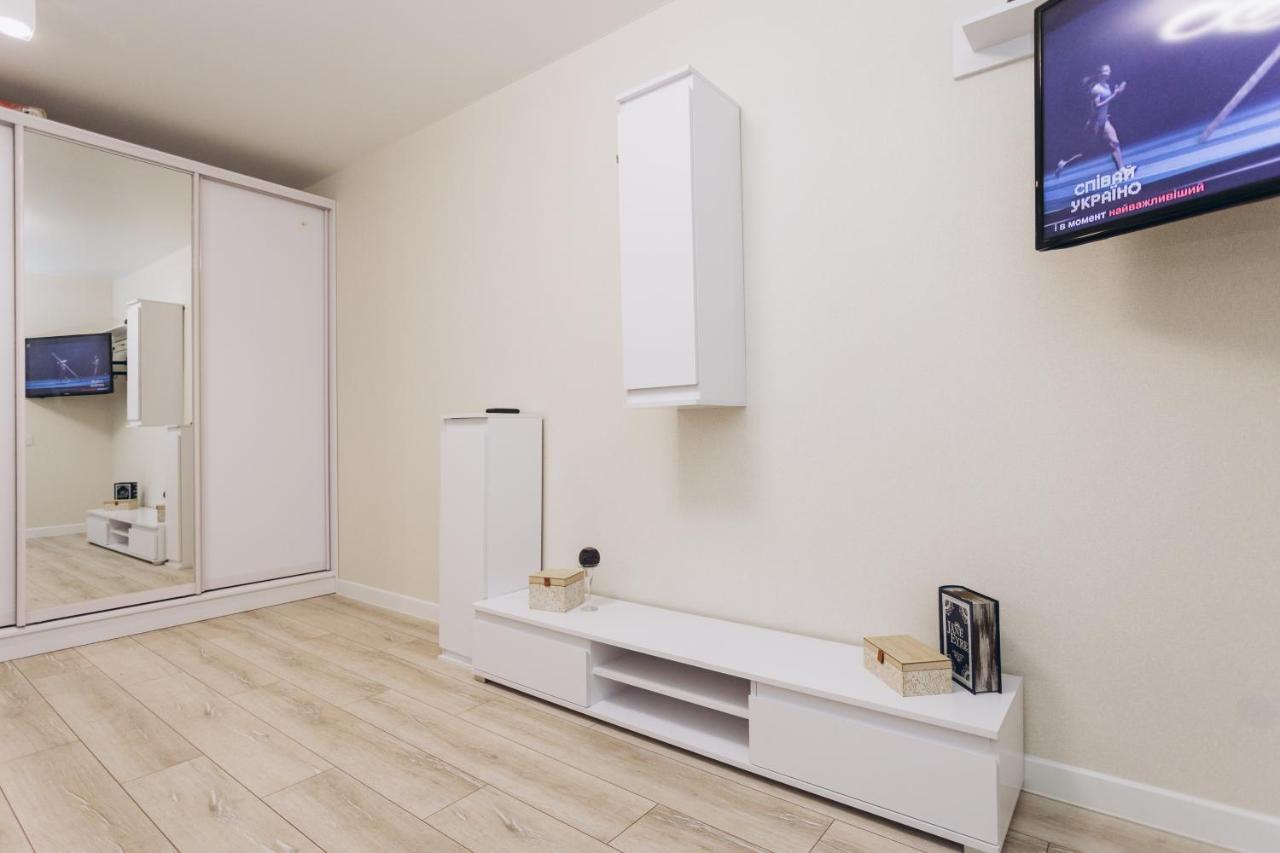 Apart-Smart 5.26 Near Lavina 5 Floor Kharkovskaya Sumy Eksteriør bilde